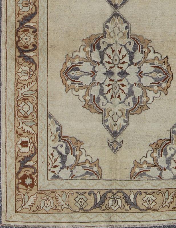 Vintage Oushak Rug - TU-9304 | Oushak - 4'8" x 11'0" | Wool  - Medallion - Pile, Origin Turkey, Circa: 1940